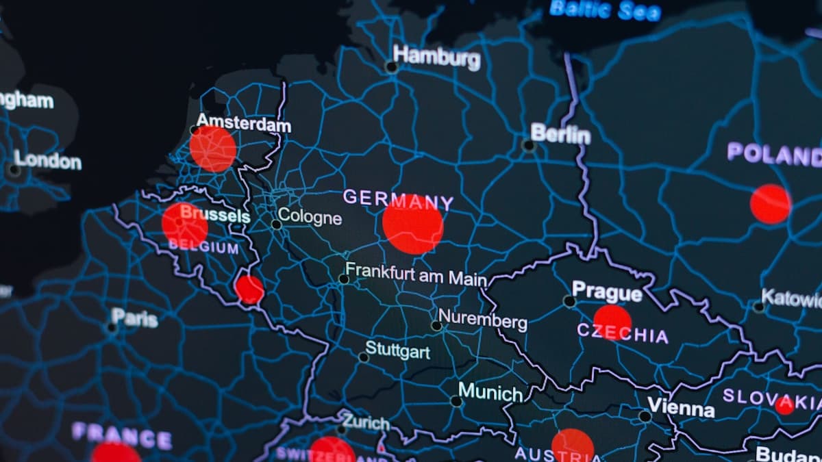 StoryMaps vs Static Maps: When to Use What